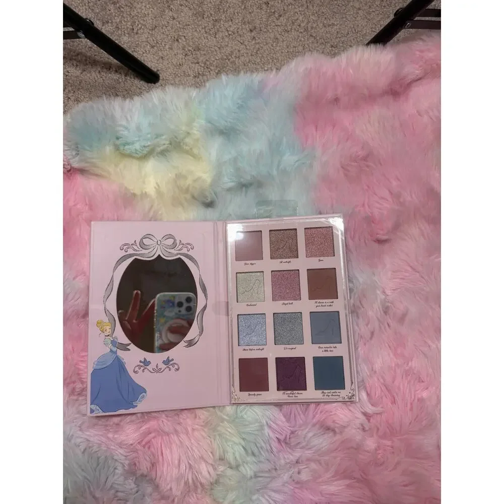 NWT Taste Beauty Disney Cinderella Pink 12-Shade Palette 0.81 oz